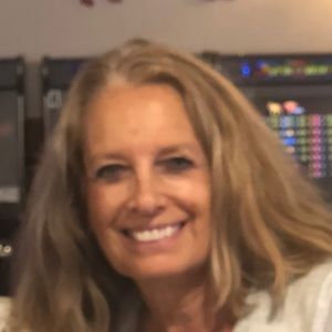 Meet your Posher, Paula